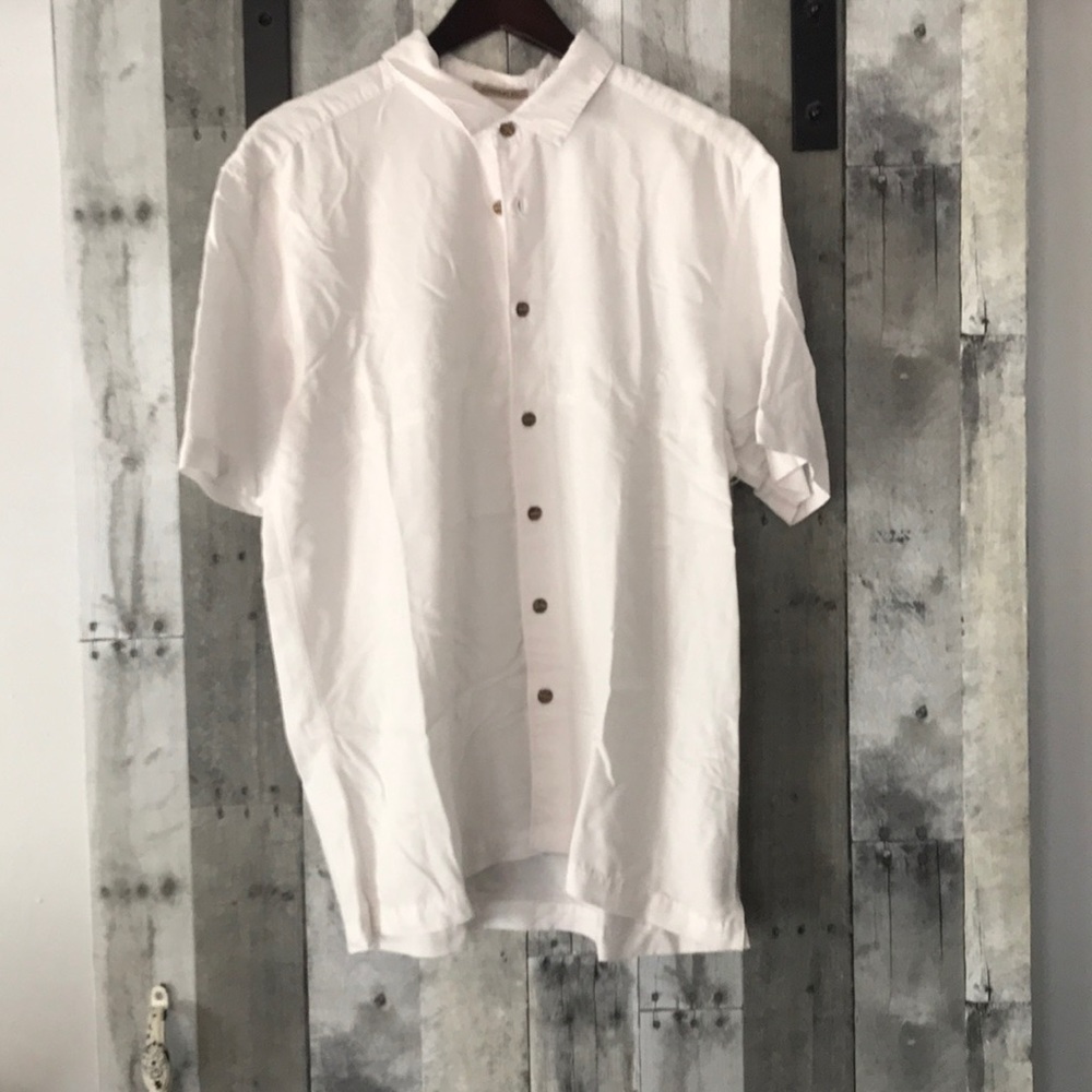 Quicksilver button up